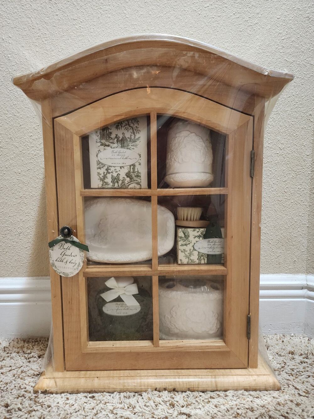Bath Garden Vintage Wood Glass Wall Curio Display Cabinet Body Case Collection